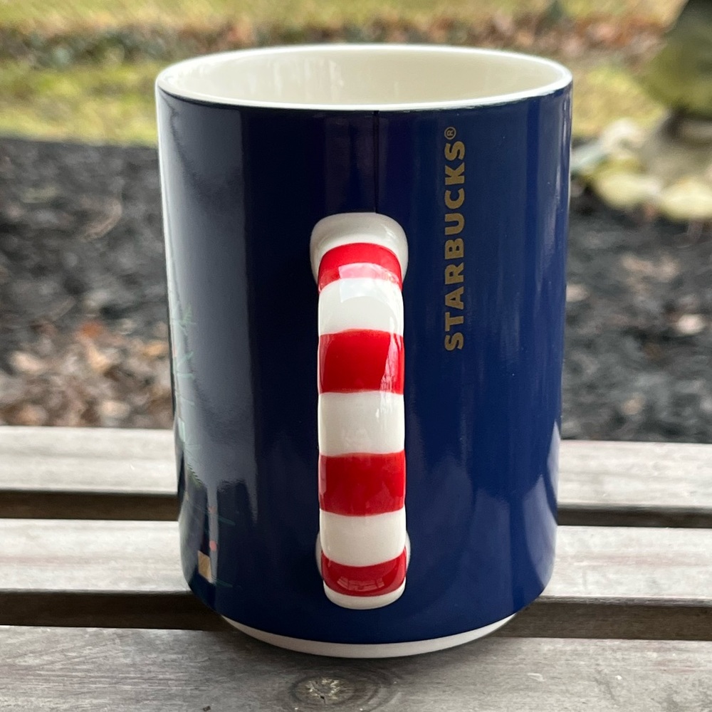 🤩 Mug Sale! Starbucks Blue Christmas Tree Mug With Candy Cane Handle EUC - Picture 3 of 8